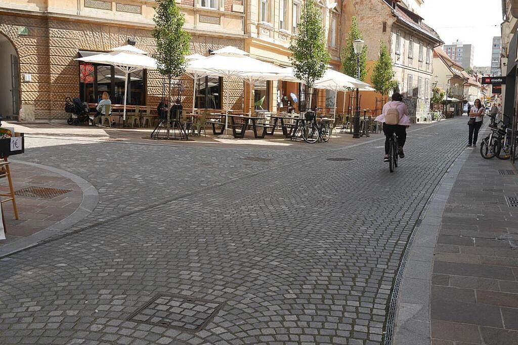 Bei­spiel Pflasterung Fahrradroute Ljubljana